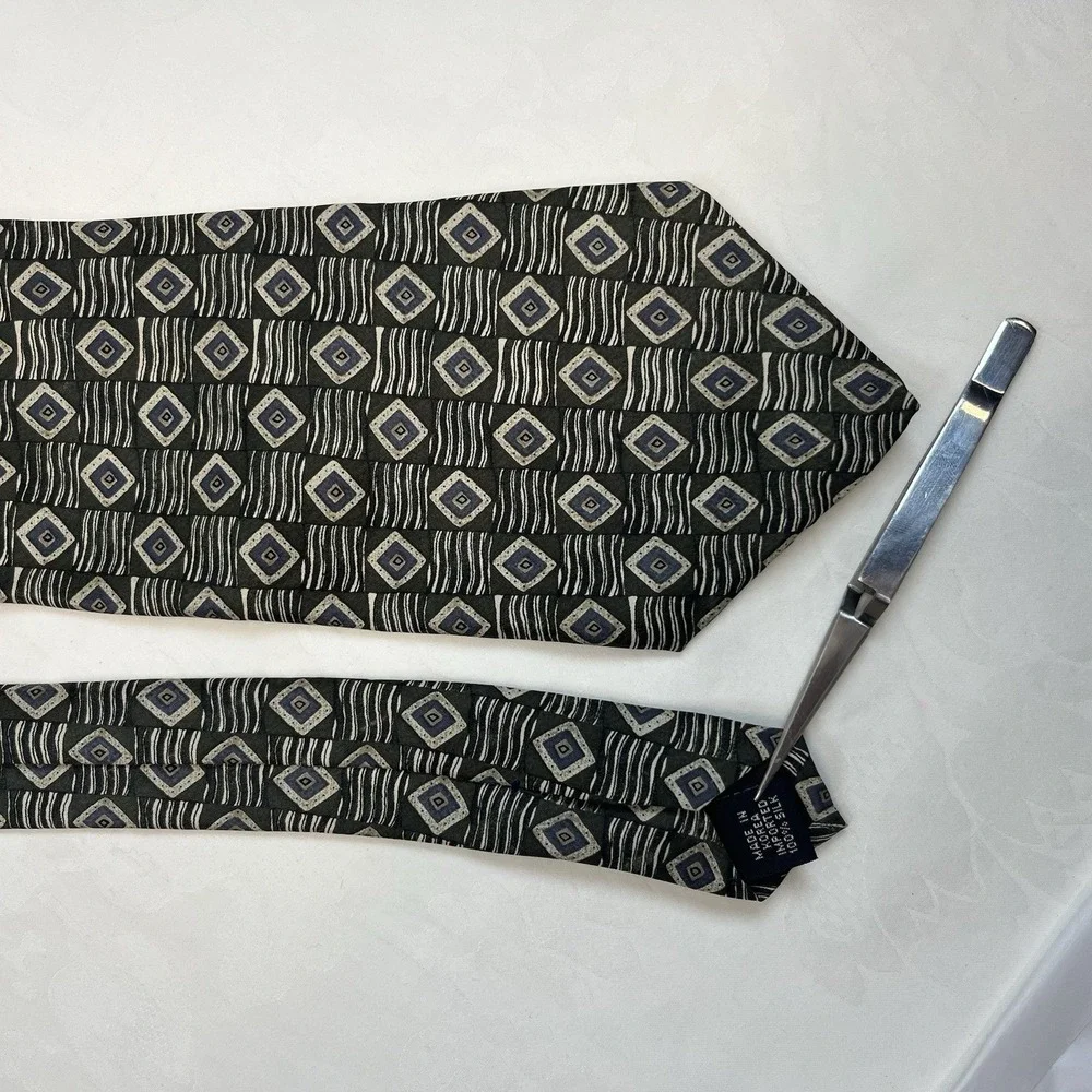 Daniel‎ Hechter Men's Patterned Silk Vintage  Neck Tie 57